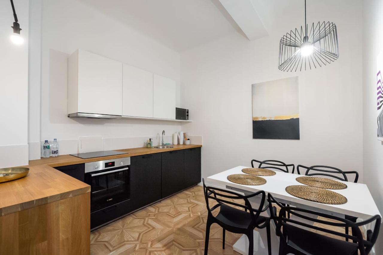 Old Town Basilisk Apartment Varsovia Exterior foto