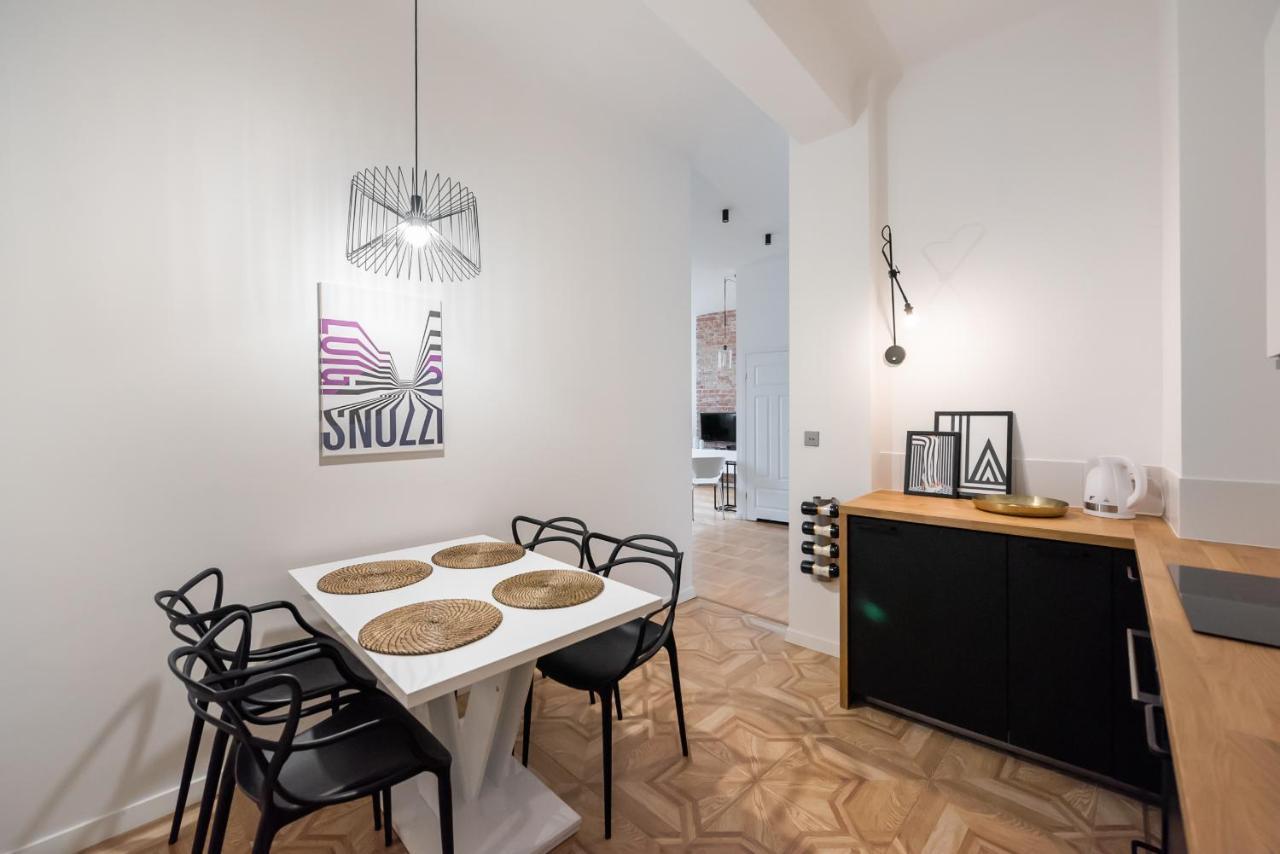 Old Town Basilisk Apartment Varsovia Exterior foto
